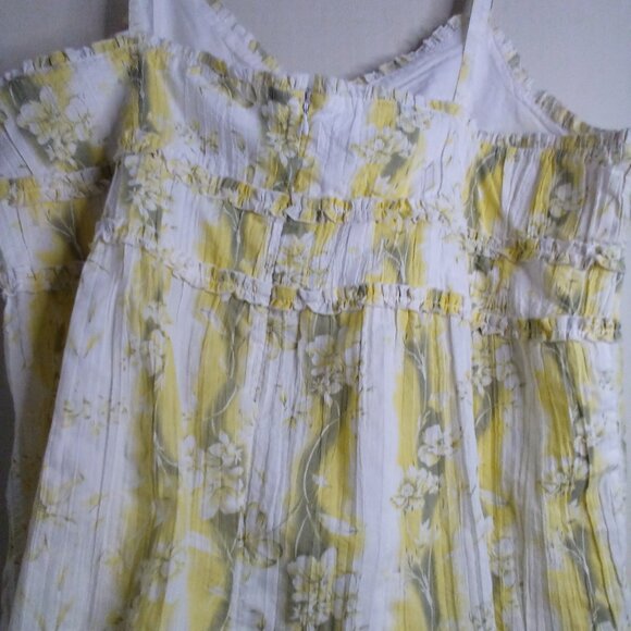 Cato Blouse Women 26 28 Sleeveless Tank Top Ruffle Feminine Yellow White - Picture 16 of 16